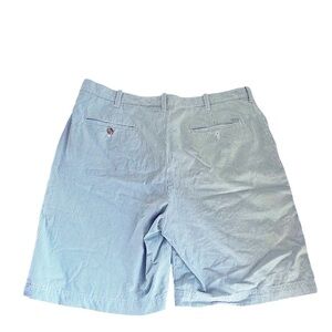 Mens IZod seersucker shorts.
